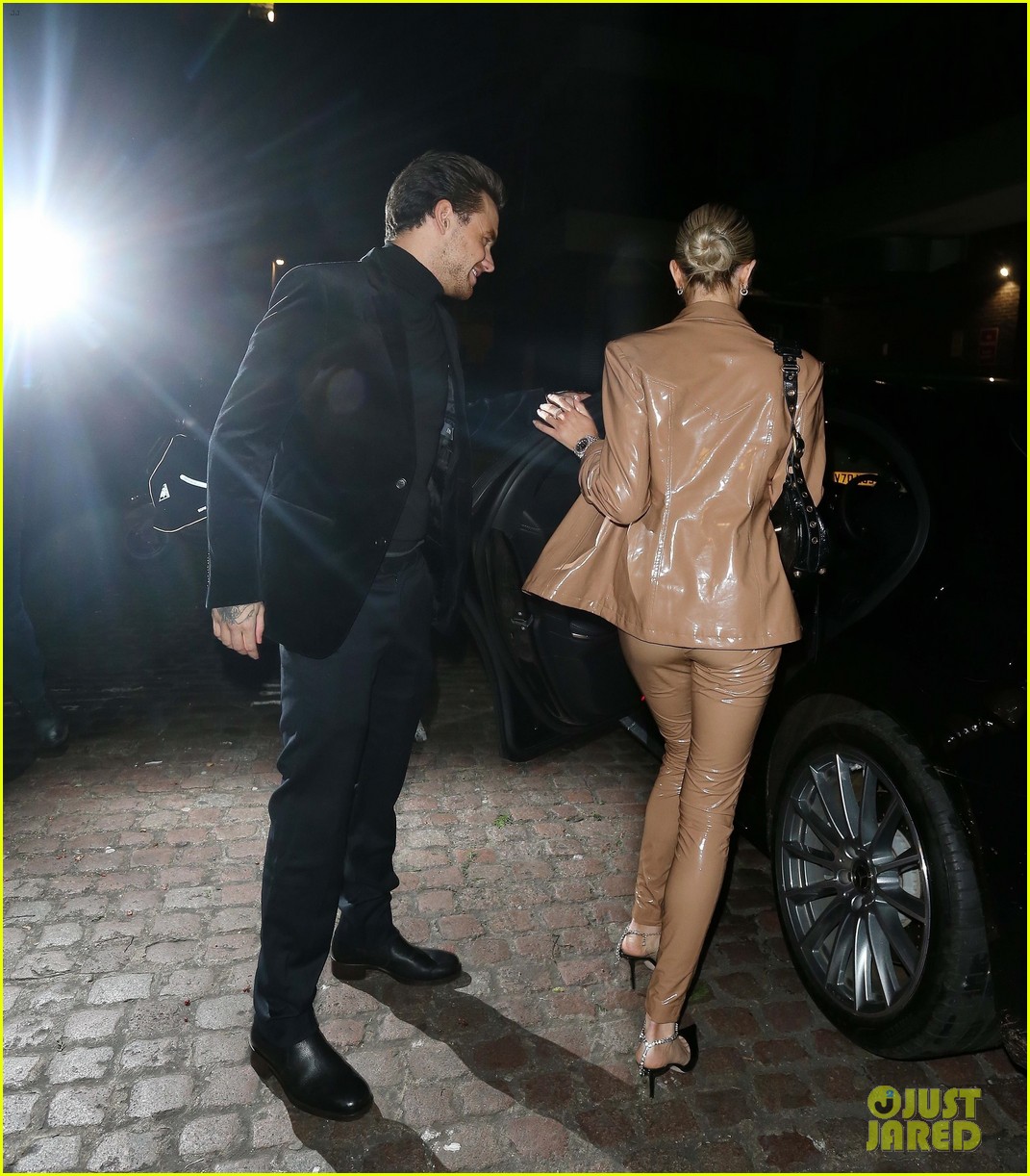 liam payne holds hands kate cassidy date night 23