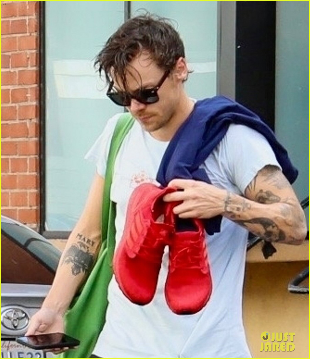 harry styles olivia wilde at gym 04
