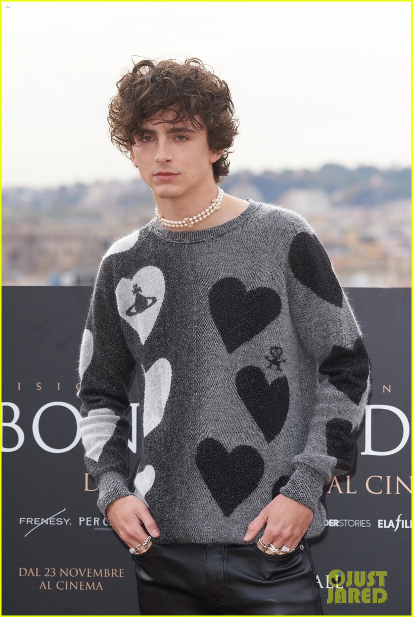 timothee chalamet rome photocall 43