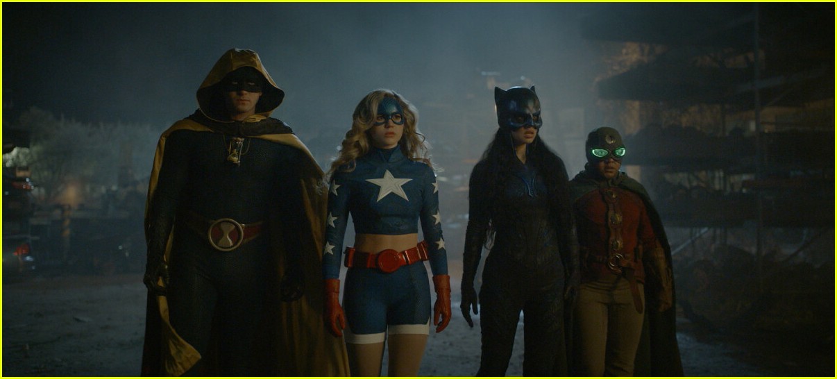 brec bassinger has a heavy heart as dc stargirl airs series finale tonight 05