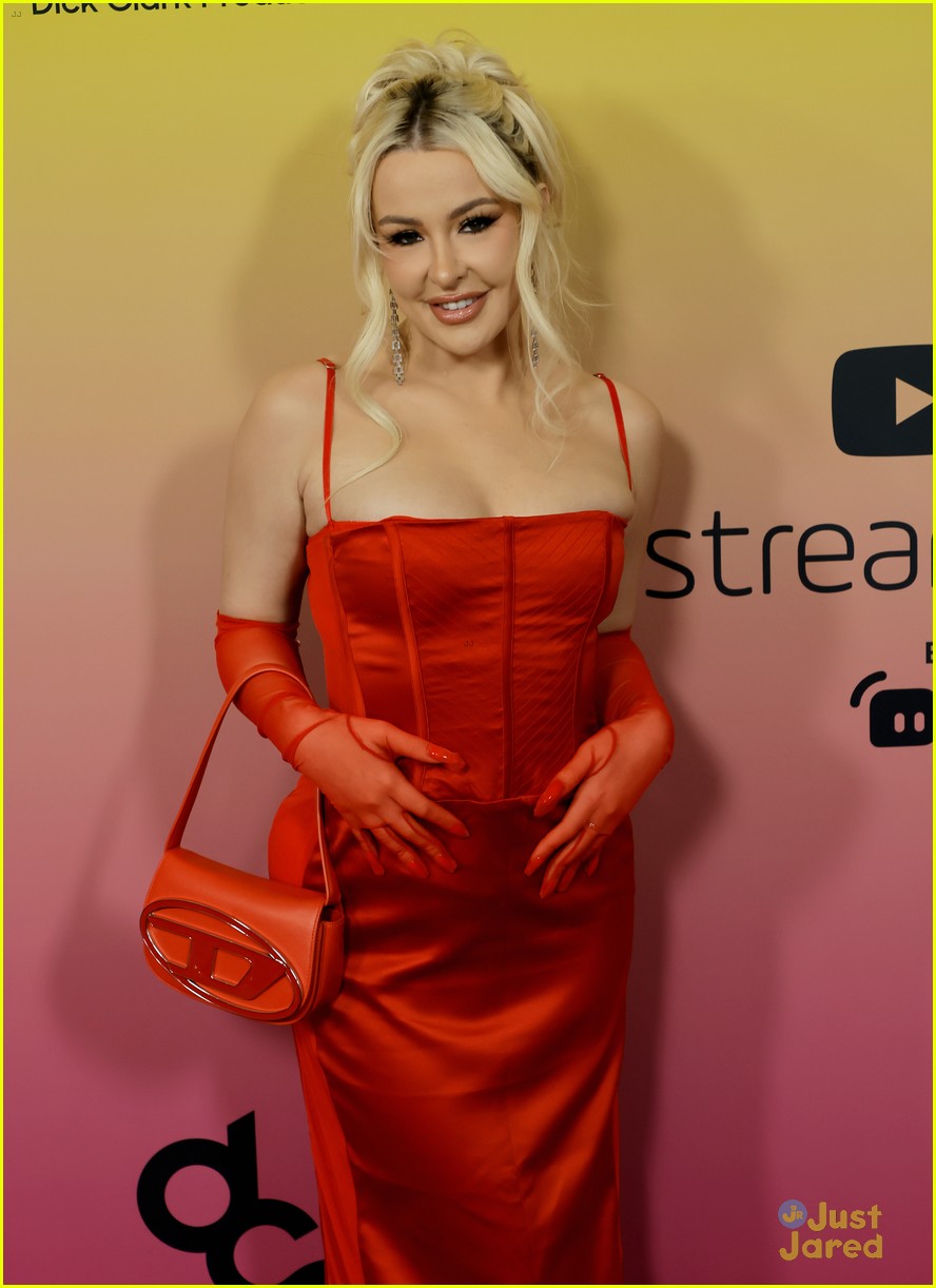 Charli Damelio Among Winners At Youtube Streamy Awards 2022 Photo 1363834 Photo Gallery 2203