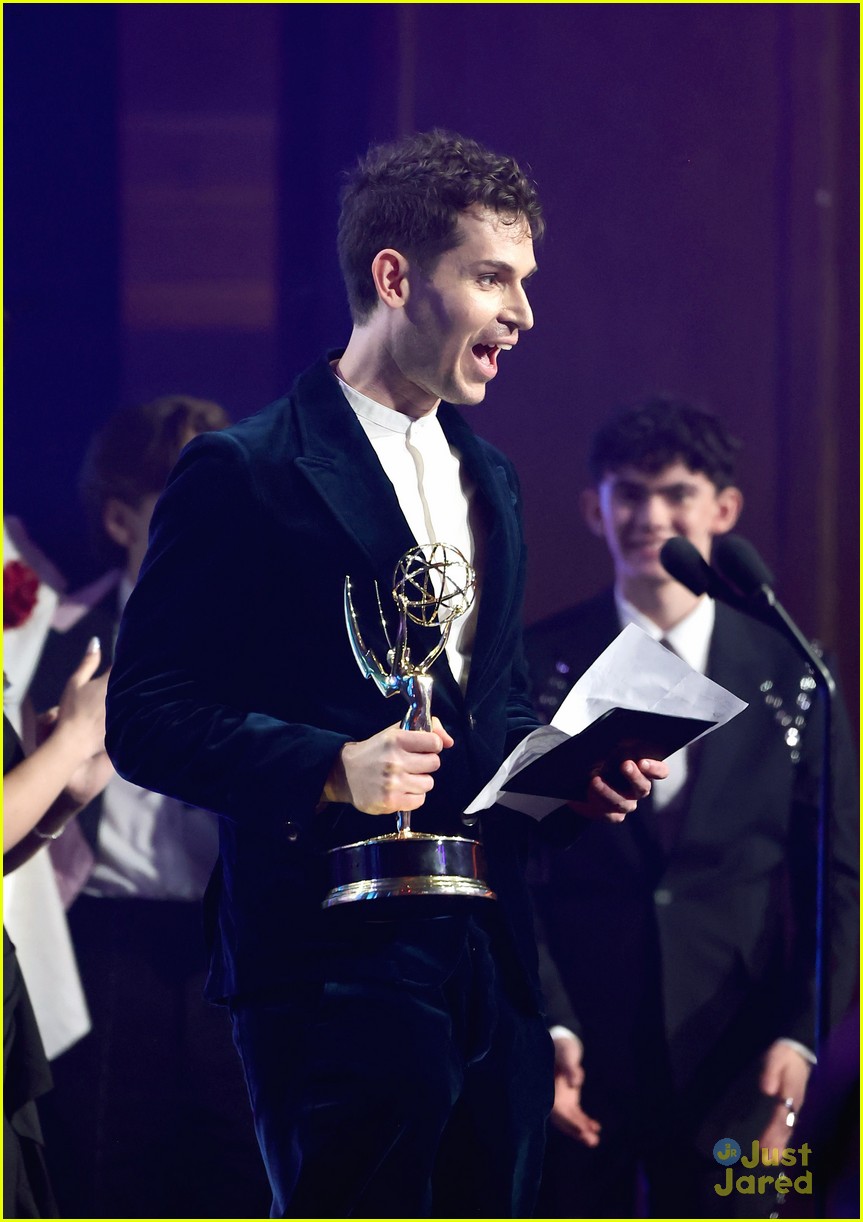 heartstopper wins big at childrens family emmy awards 08