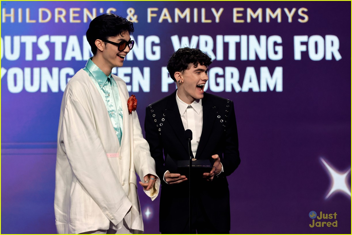heartstopper wins big at childrens family emmy awards 18