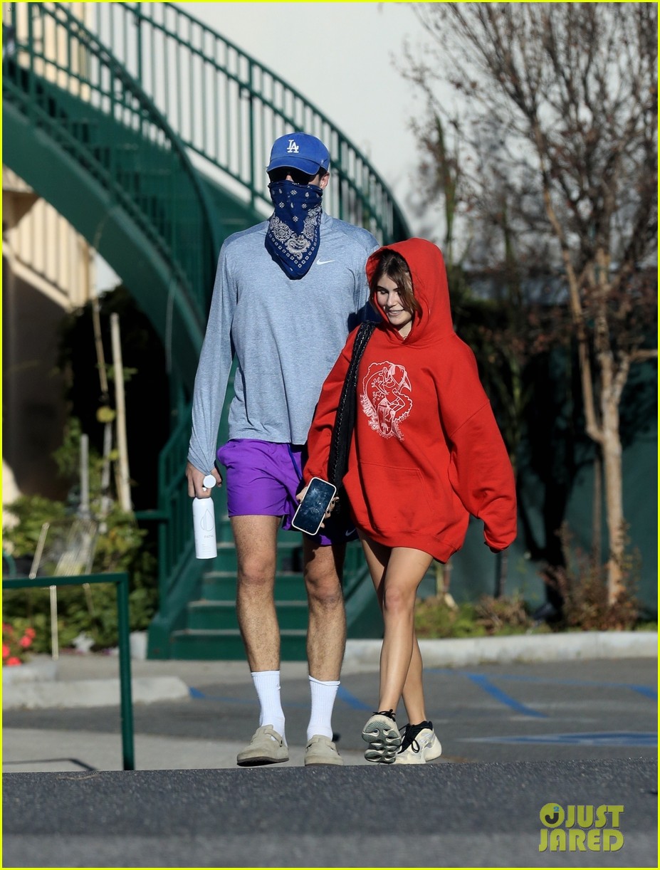 jacob elordi olivia jade cover their faces for outings 56