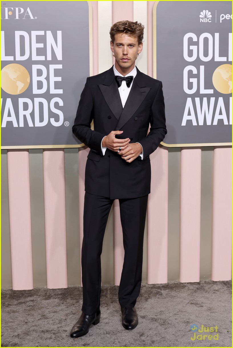 austin butler meets with other stars at golden globes 2023 02