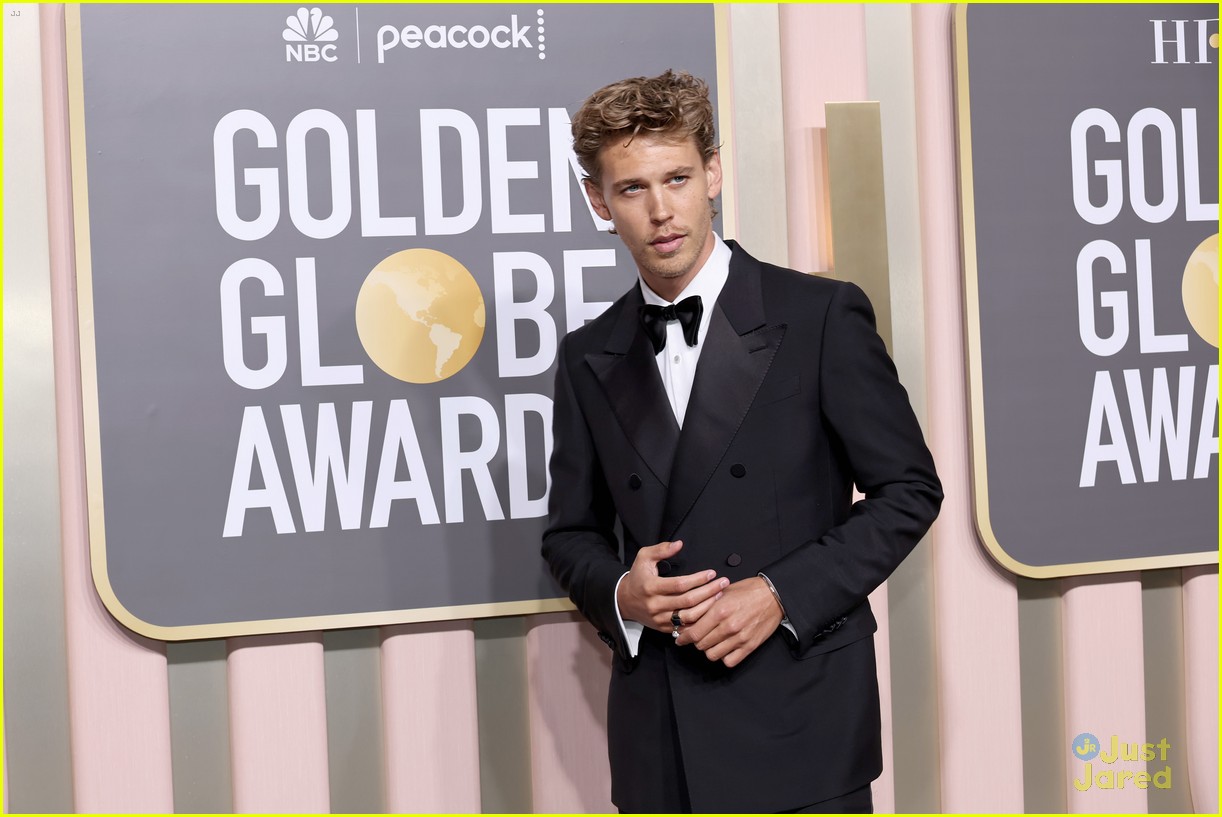 austin butler meets with other stars at golden globes 2023 03