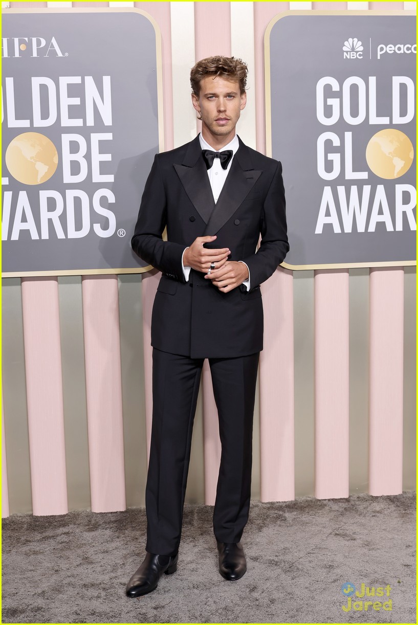 austin butler meets with other stars at golden globes 2023 04