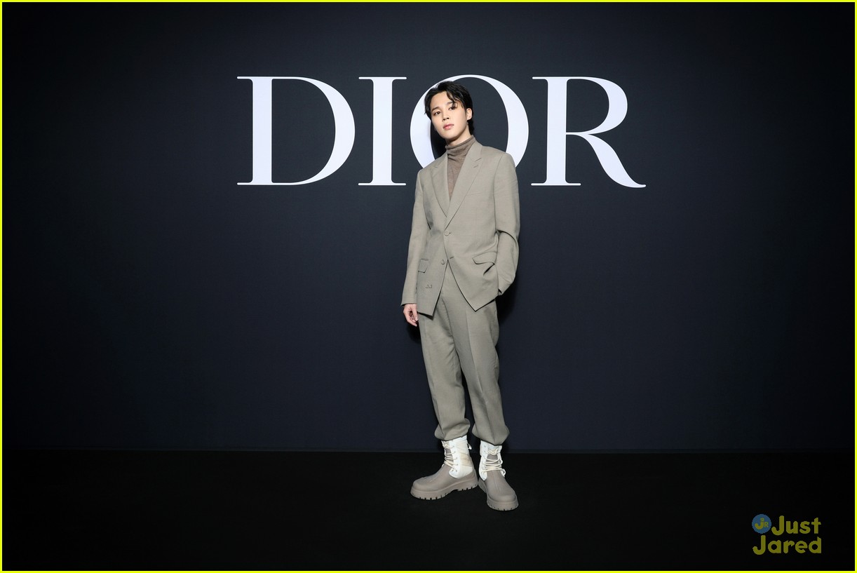 jhope jimin sit front row at dior show after disney plus news 05