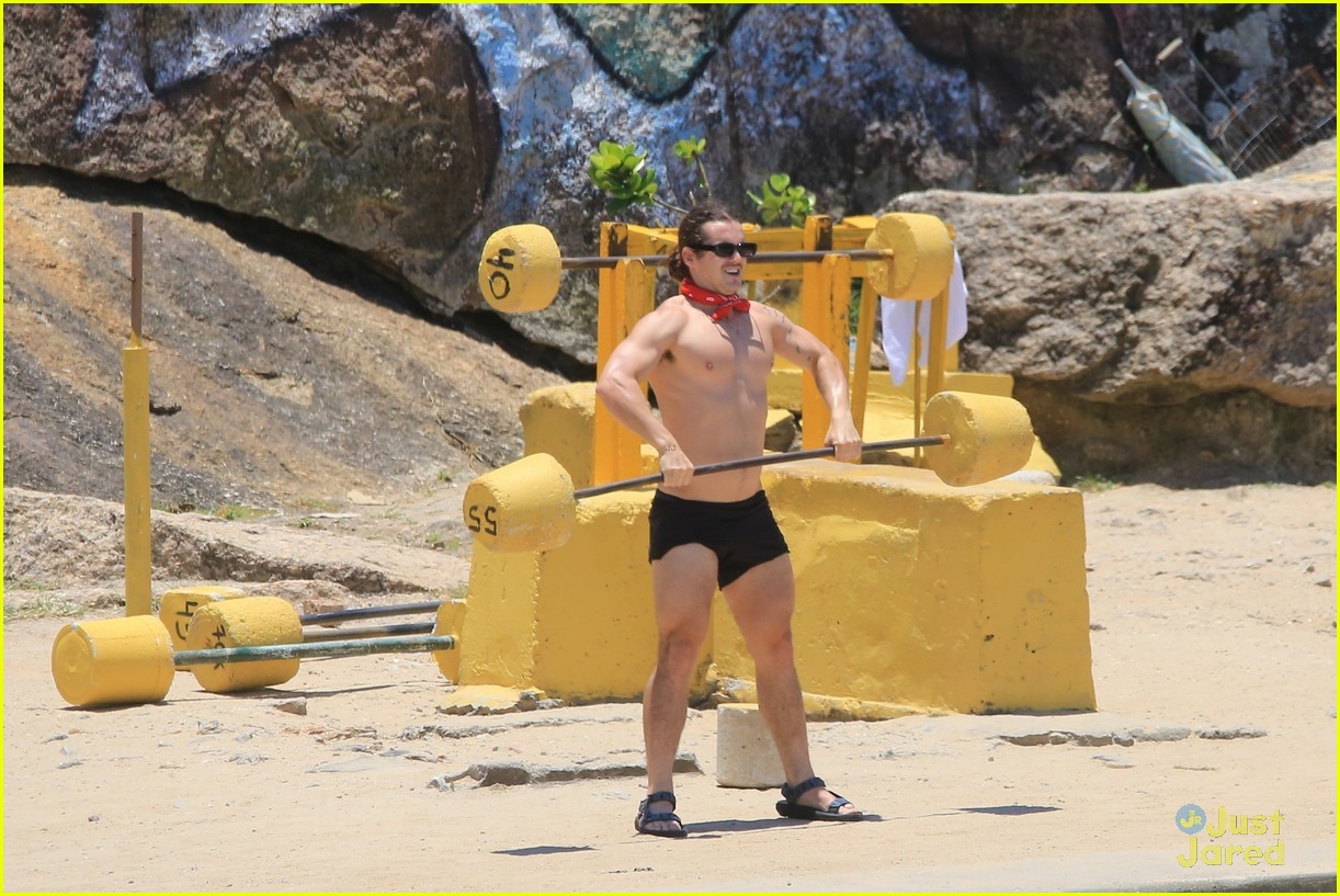 charlie gillespie owen patrick joyner get in shirtless workout at the beach 53