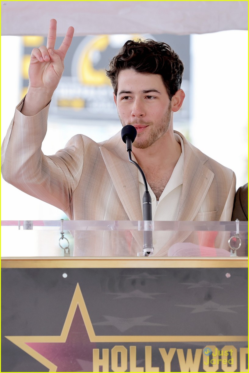 jonas brothers announce new album title release date at walk of fame ceremony 16
