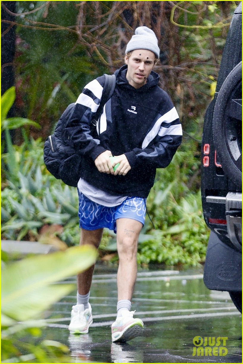 justin bieber rewears outfit 02