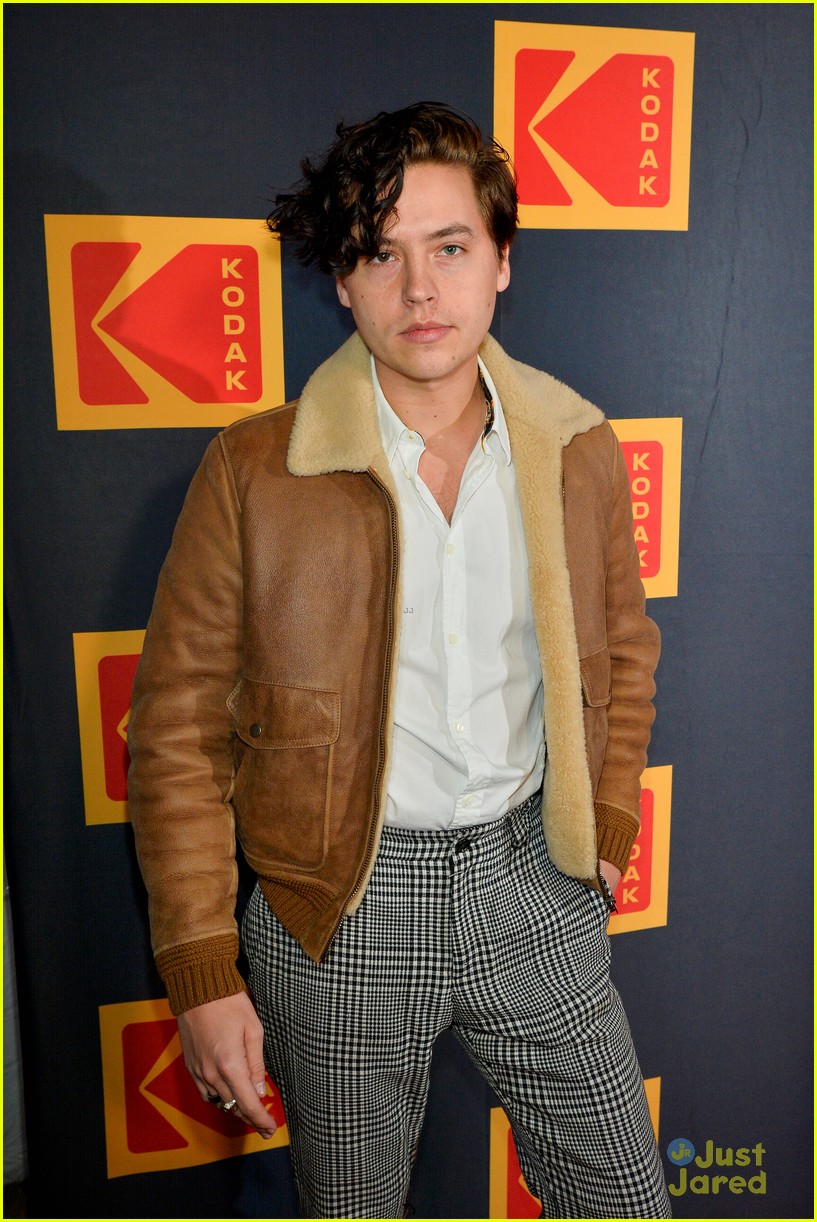 cole sprouse hart denton step out for kodak film awards 06
