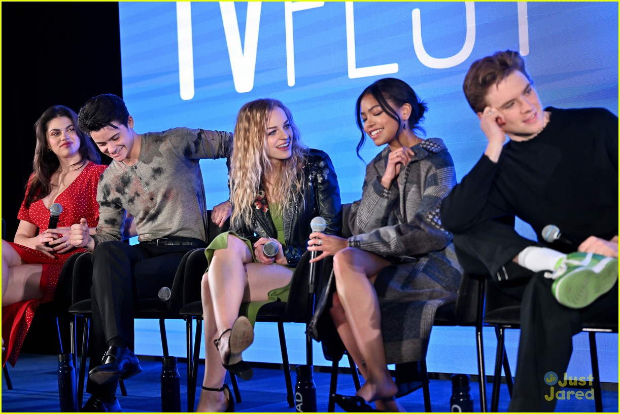 gotham knights cast attend scad tvfest after wrapping season one 21