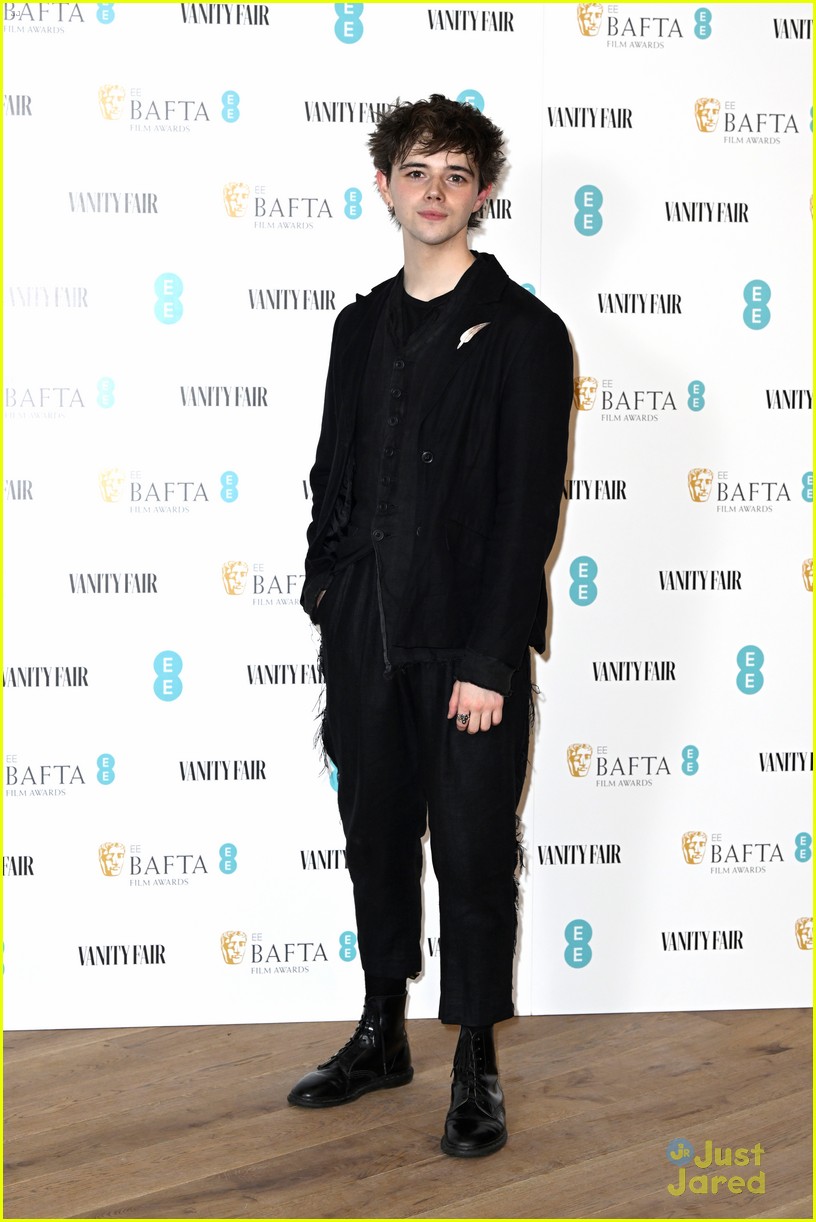 heartstopper stars step out to celebrate ee bafta rising stars 06