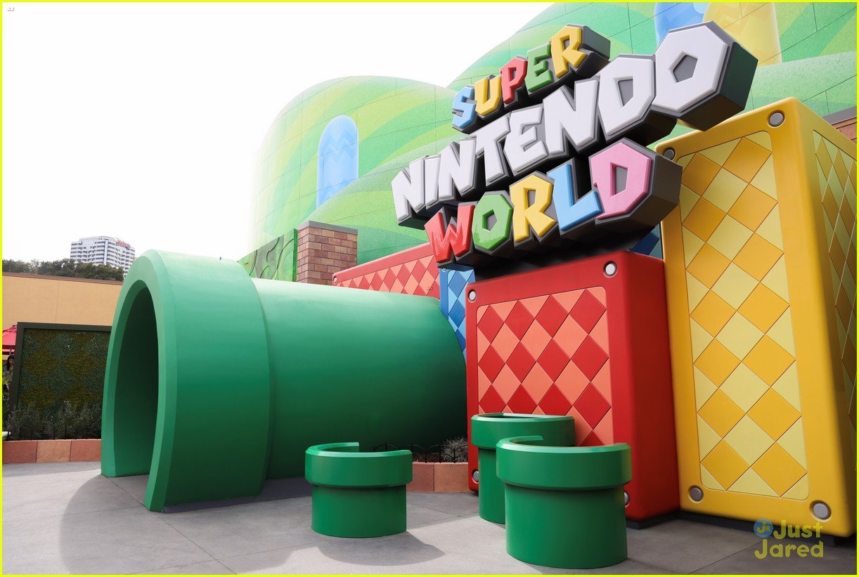 super nintendo world opens at universal hollywood 02