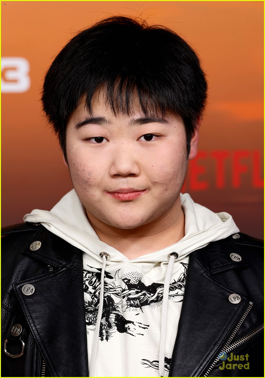 Lana Condor, Hunter Doohan & More Netflix Stars Hit Up 'Outer Banks ...