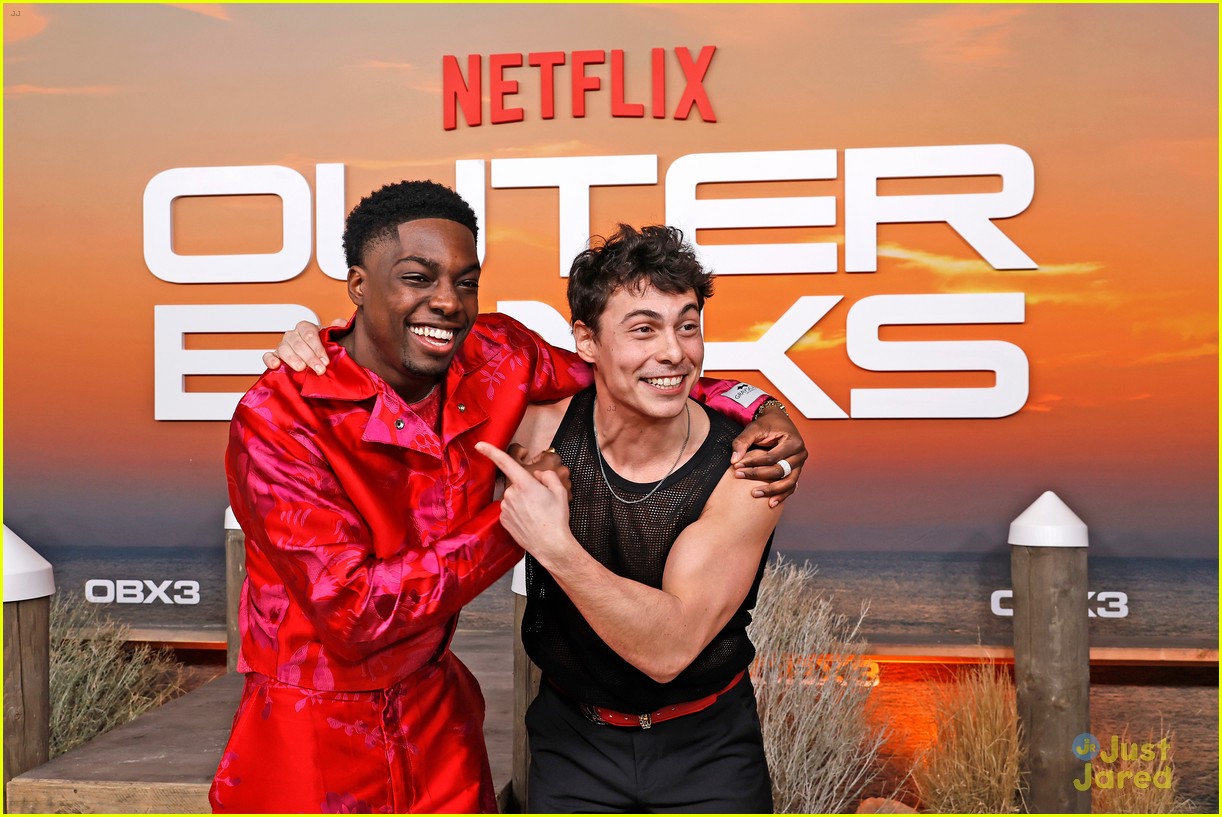 outer banks cast premiere season three ahead of netflix release 38