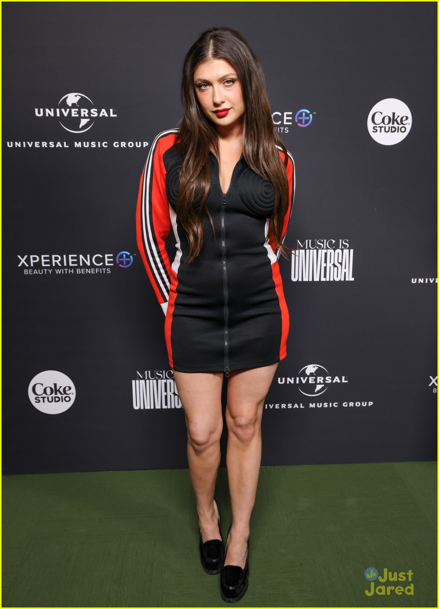 isabela merced renee rapp johnny orlando attend universals grammys after party 10