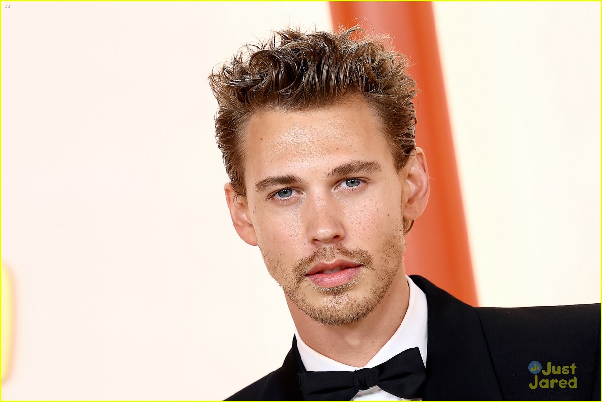 austin butler looks handsome at first oscars ceremony 01