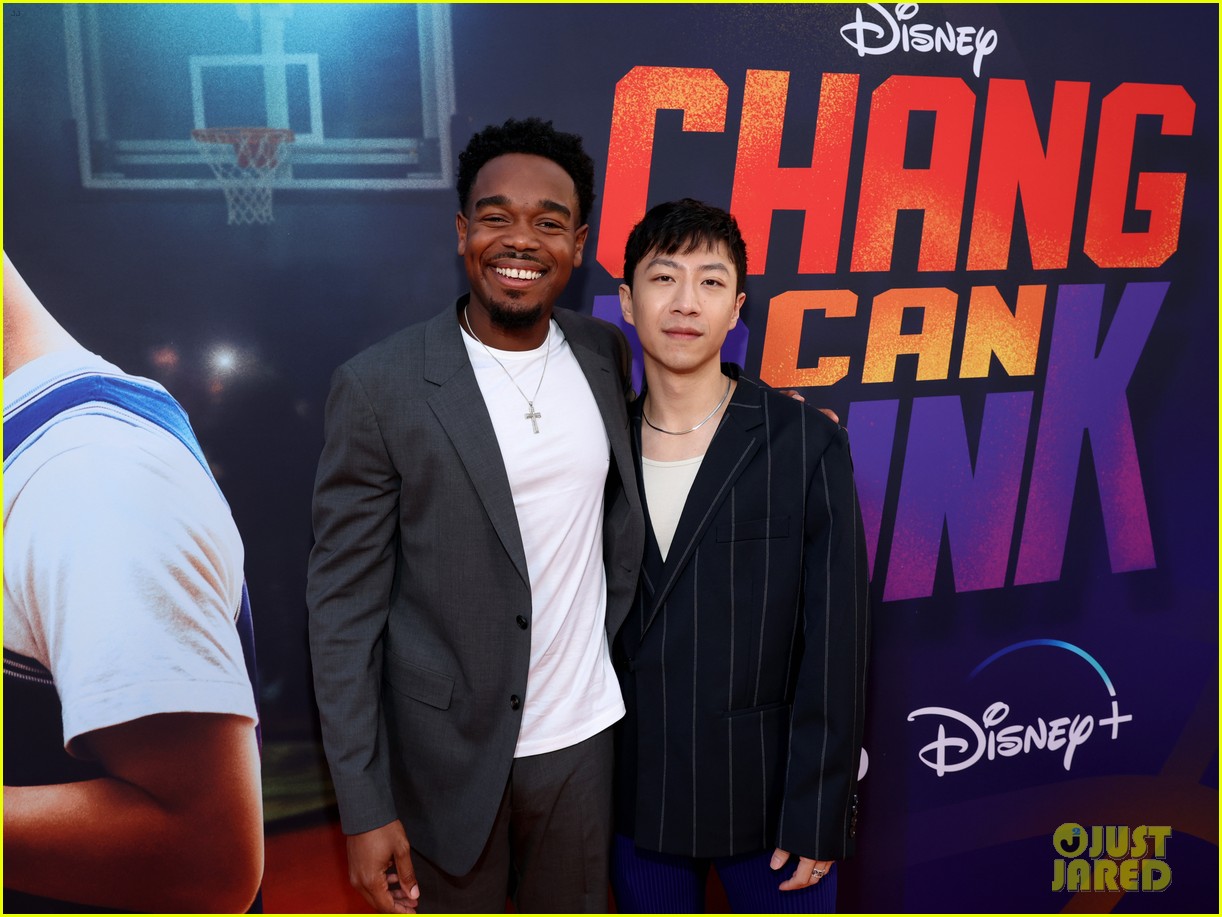 chang can dunk premiere 23