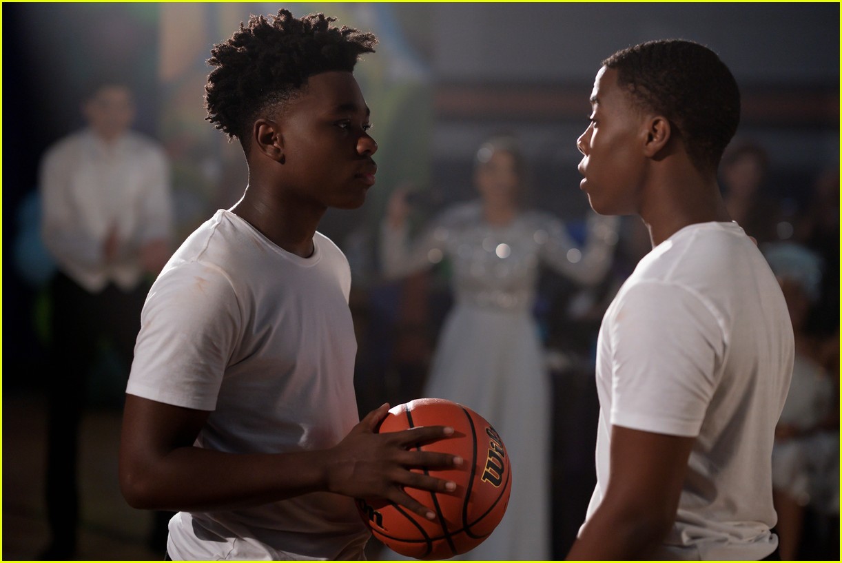 jalyn hall amir oneil play brothers in new the crossover trailer watch now 05