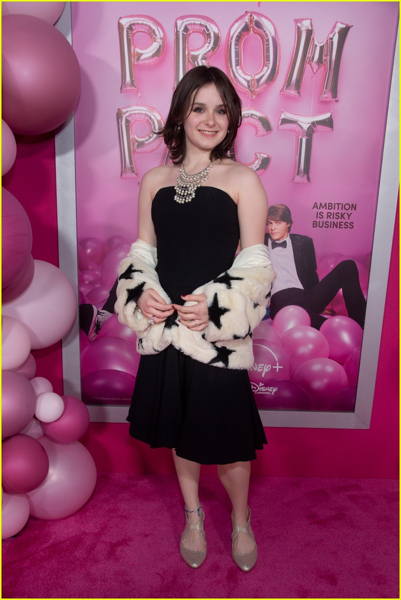disney channel stars attend prom pact premiere 19
