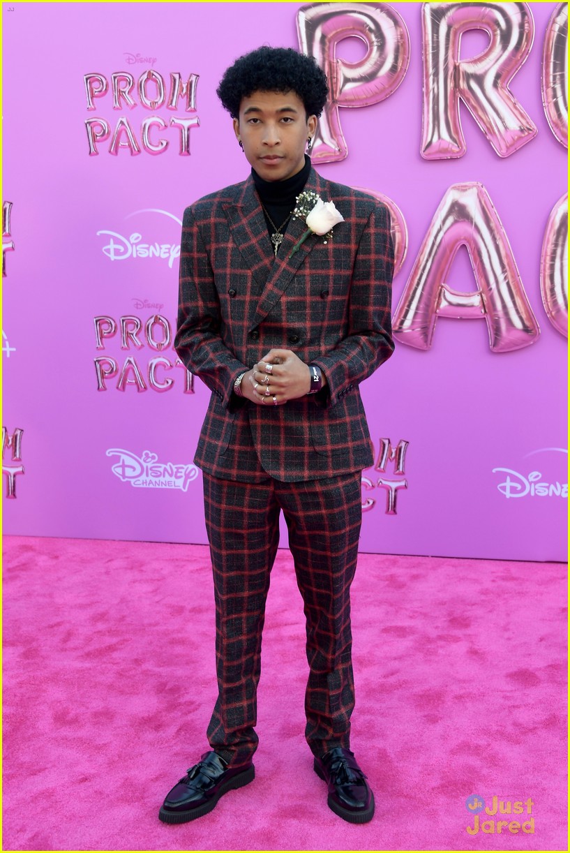 disney channel stars attend prom pact premiere 57