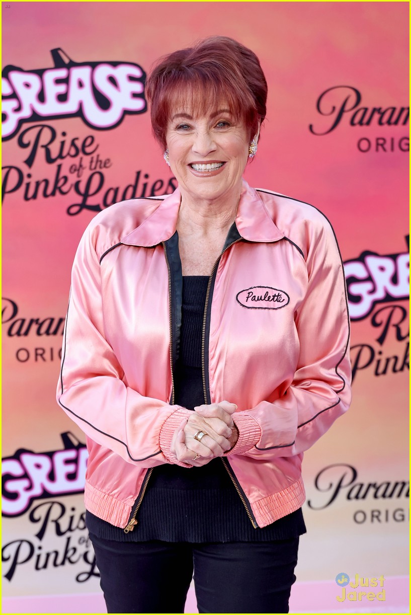 pink ladies and og grease stars attend grease rise of the pink ladies premiere 01