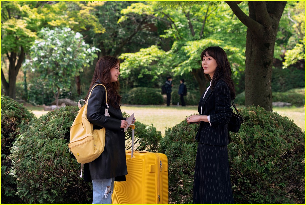 anna cathcart heads to korean boarding school in first look at xo kitty 08