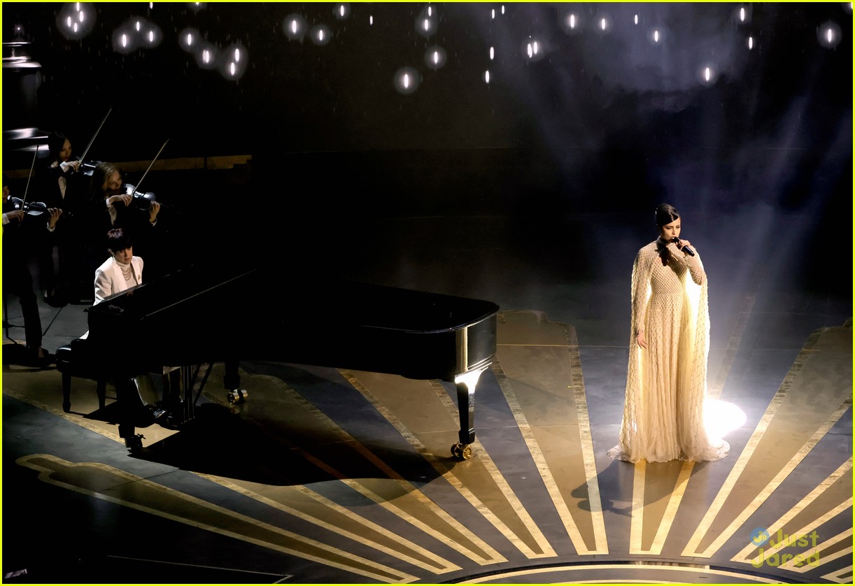 sofia carson performs nominated song applause at oscars 2023 watch 02