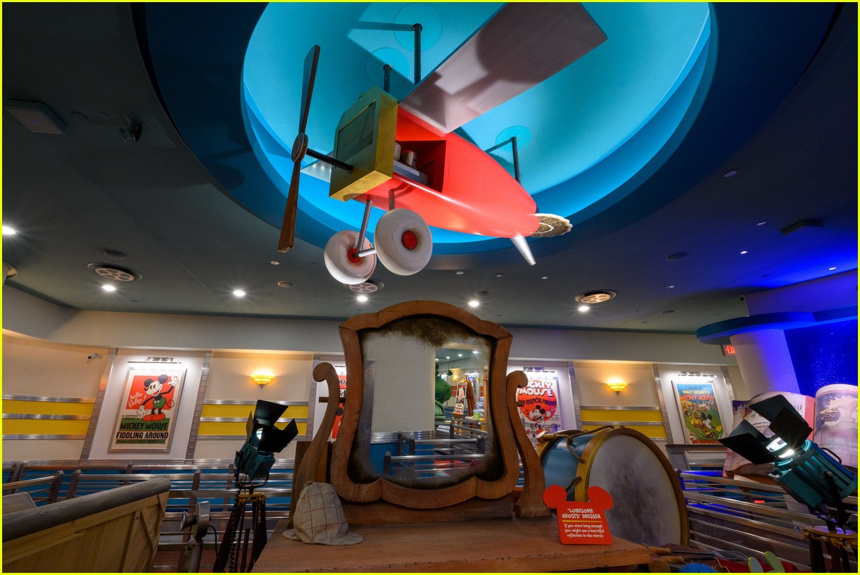 mickeys toontown reopens this weekend heres whats new 26