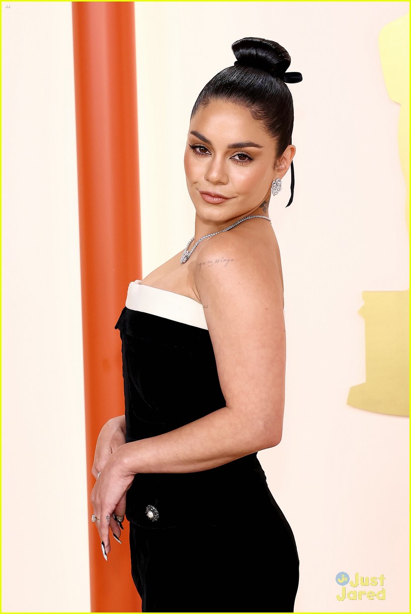vanessa hudgens lilly singh drew afualo arrive to host oscars red carpet 11