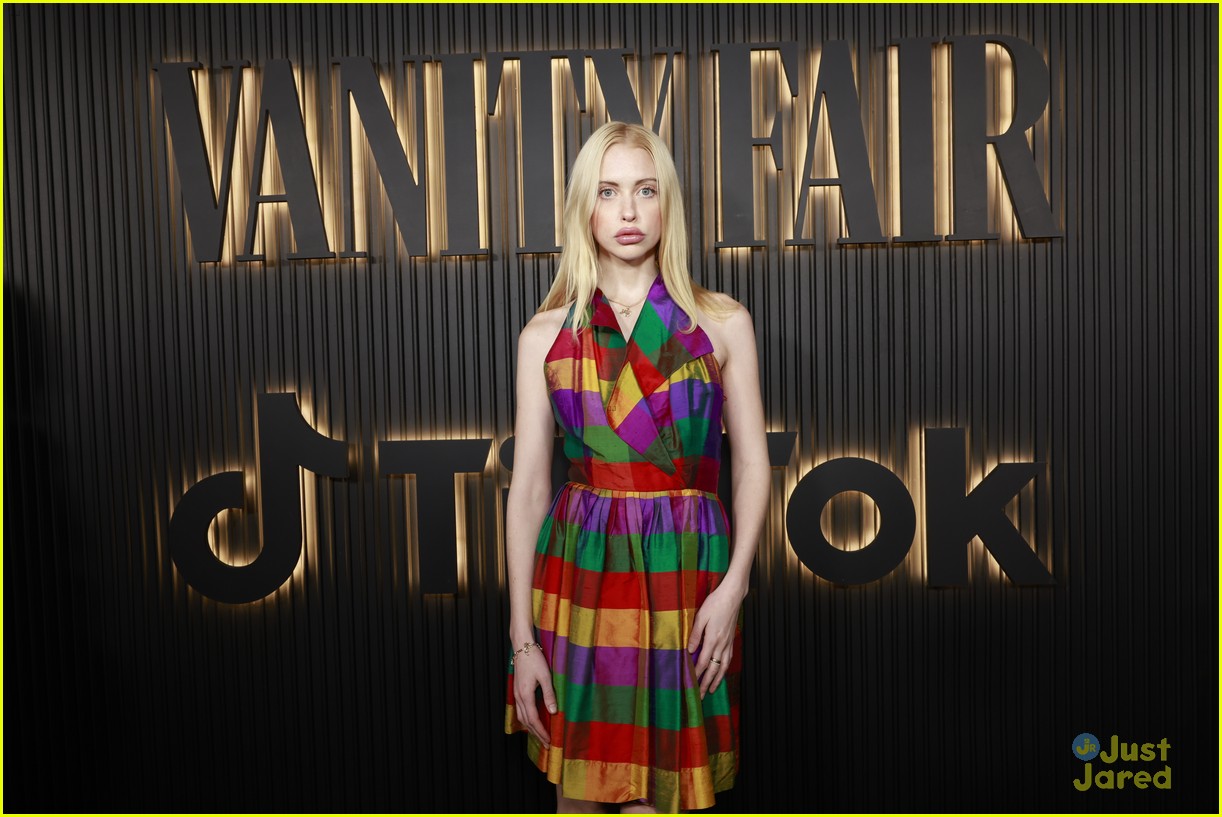 halle bailey hosts vanity fair young hollywood party with julia garner paul mescal 25