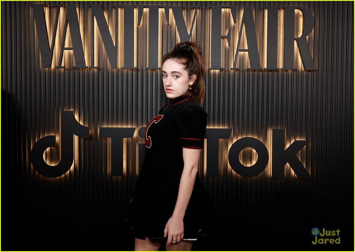 halle bailey hosts vanity fair young hollywood party with julia garner paul mescal 28
