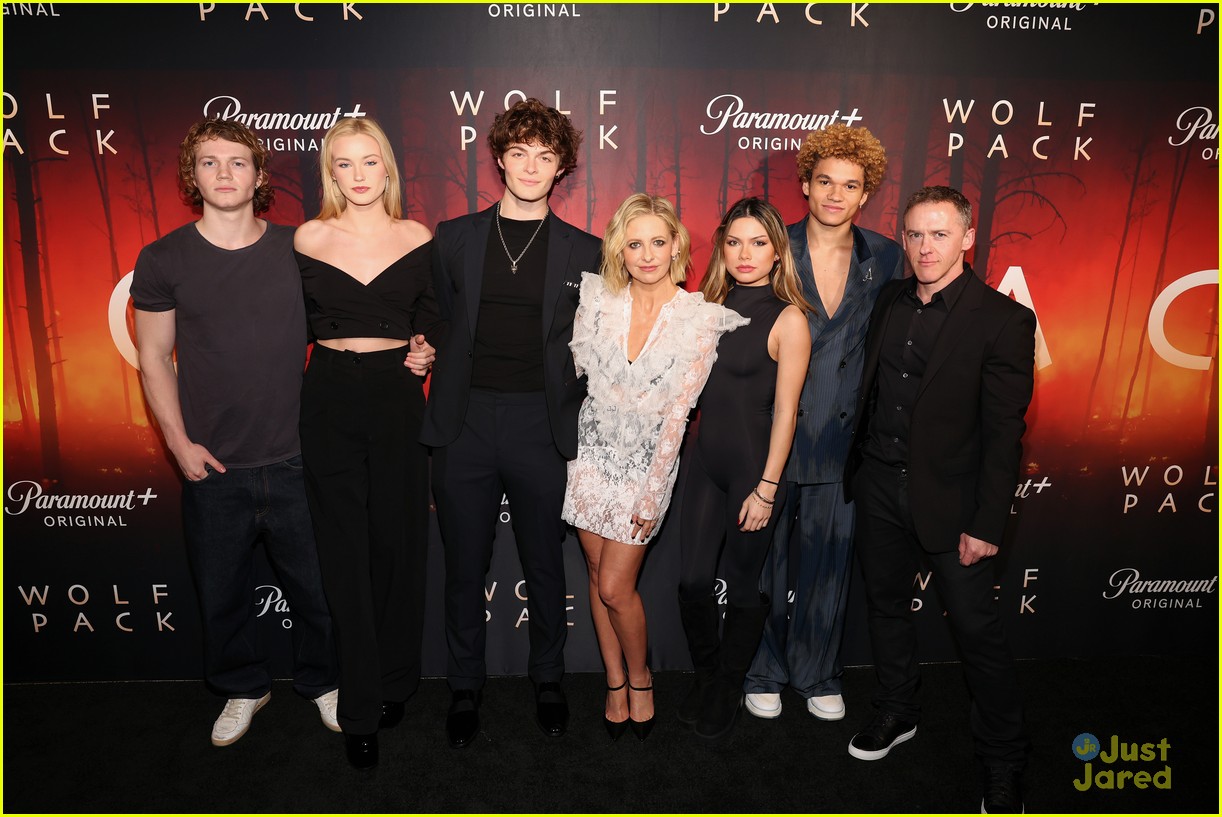 wolf pack cast attend special screening ahead of season finale 37