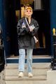 ariana grande does some shopping in london 40