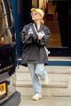 ariana grande does some shopping in london 42