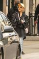 ariana grande does some shopping in london 57