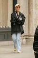 ariana grande does some shopping in london 60