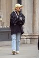 ariana grande does some shopping in london 61