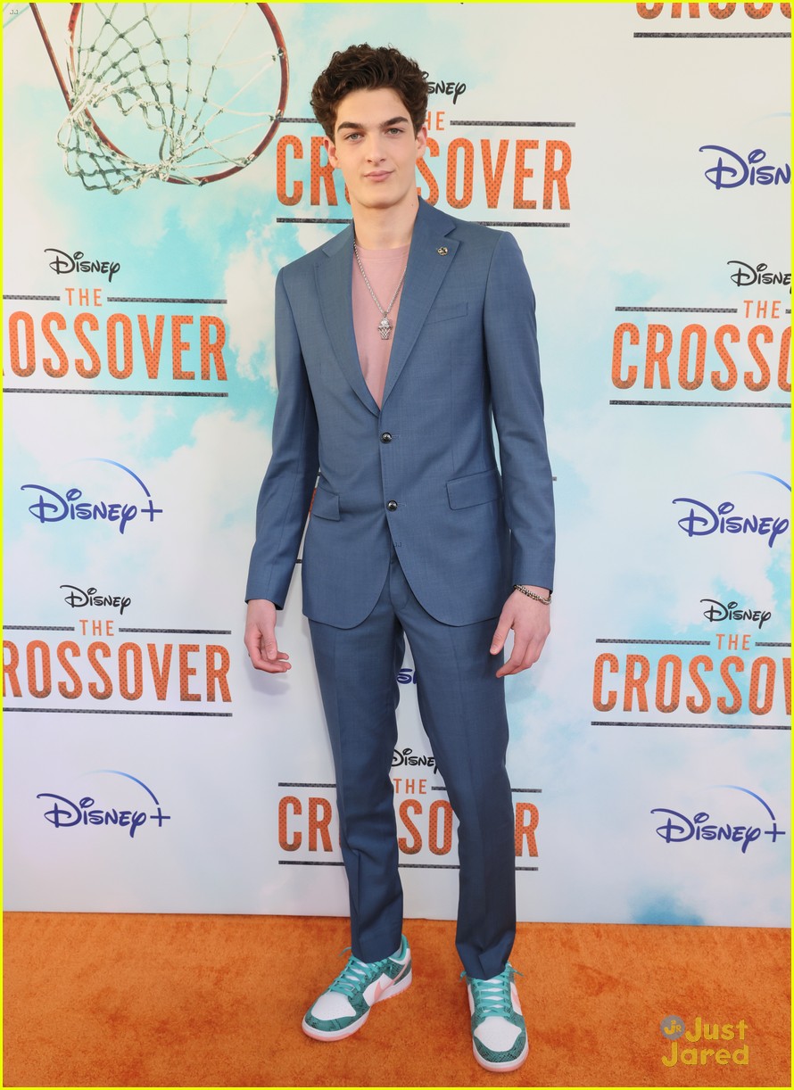 jalyn hall amir oneil hit orange carpet at the crossover premiere 01