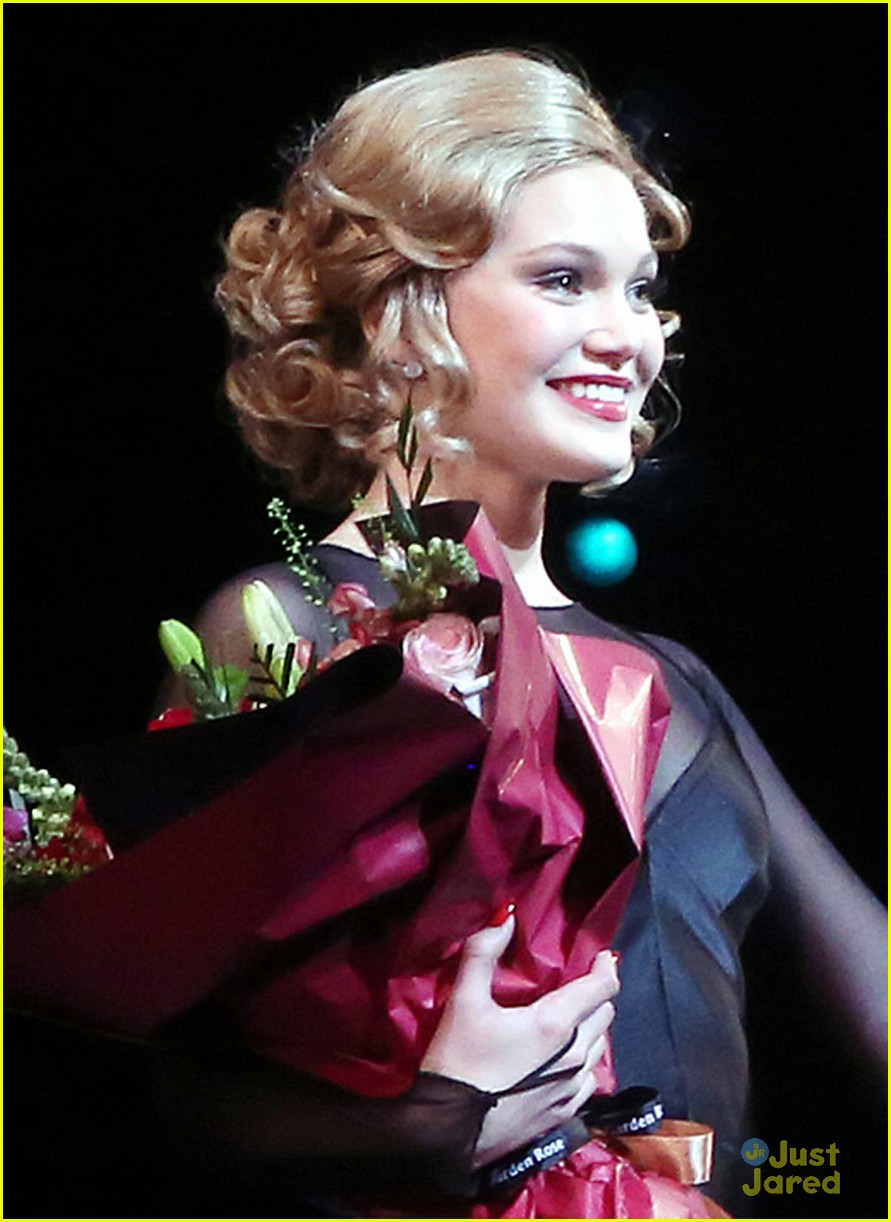 olivia holt makes broadway debut in chicago will perform for 8 weeks 02