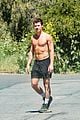 shawn mendes shirtless on hike 14