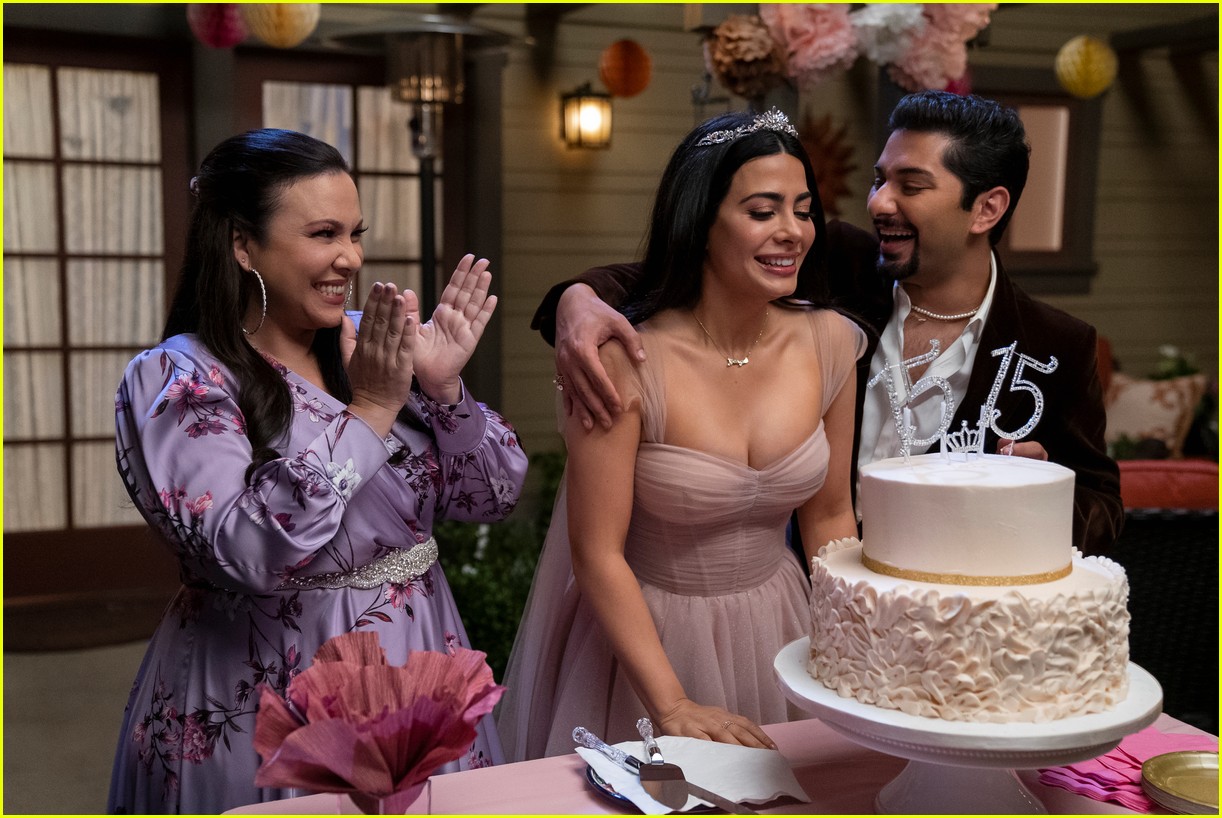 emeraude toubia mark indelicato star in with love season two first look photos 08