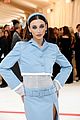 emma chamberlain has a more suity look at met gala 2023 07