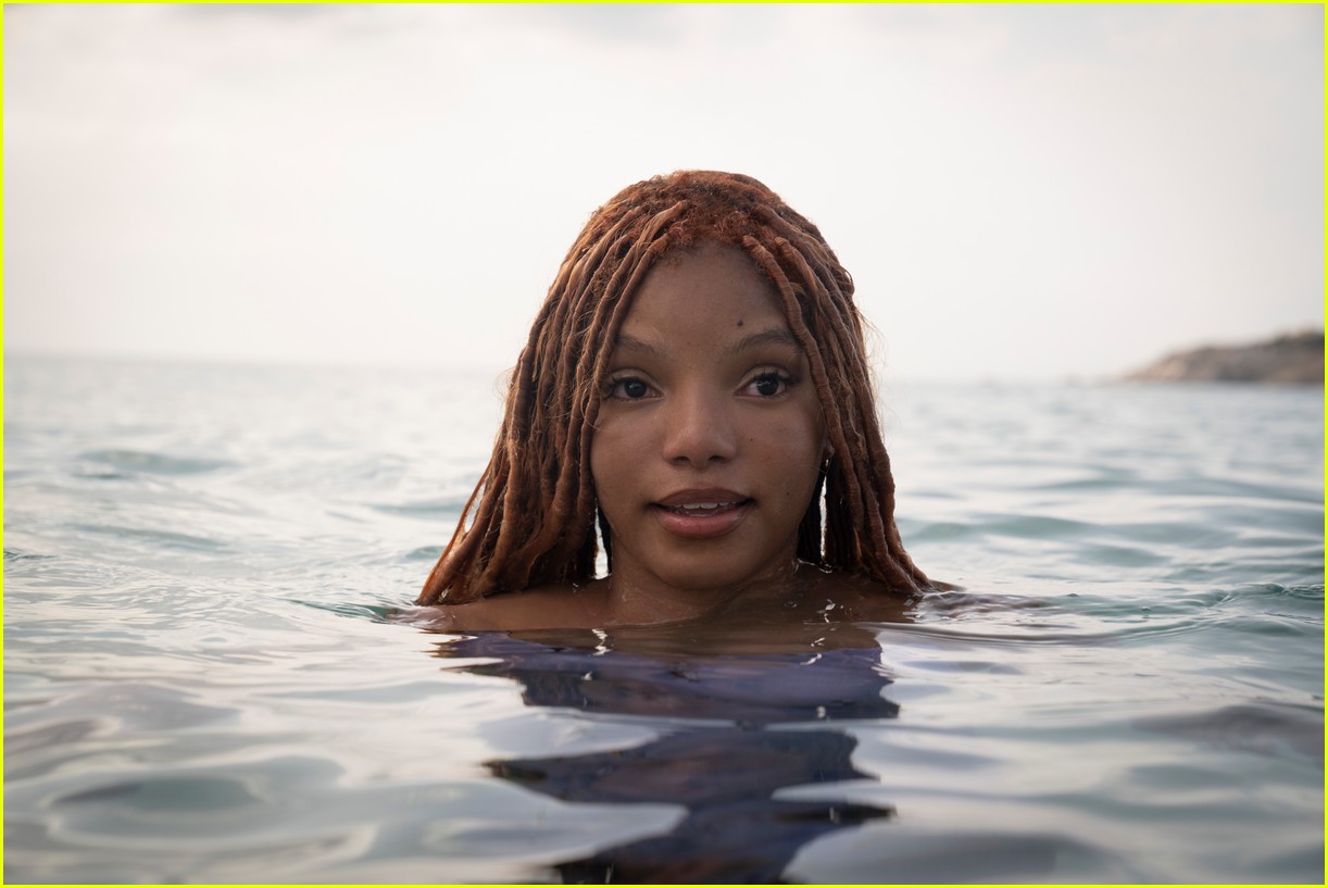 halle bailey opens up about dying her hair red and keeping locs for the little mermaid 01