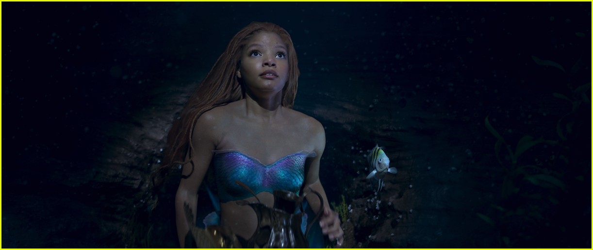halle bailey opens up about dying her hair red and keeping locs for the little mermaid 09