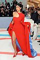 kendall kylie jenner show some leg at met gala 2023 07