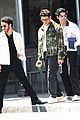 jonas brothers run into fan while out in nyc between meetings 26