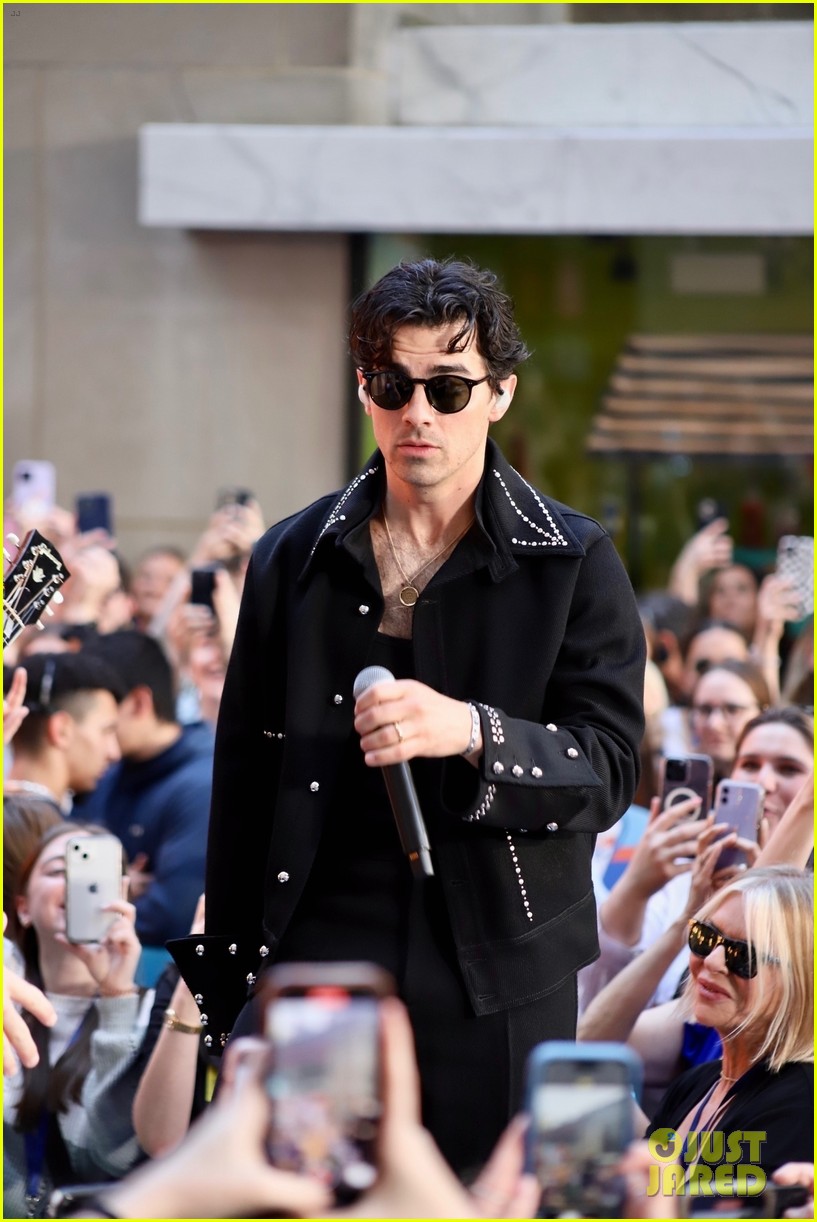 jonas brothers perform waffle house summer baby on today 20